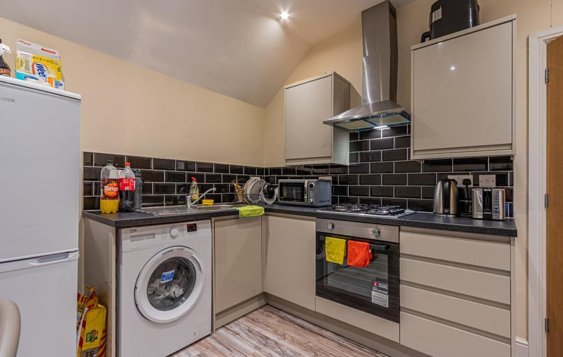 Colum Road, Cathays, Cardiff - Image 1